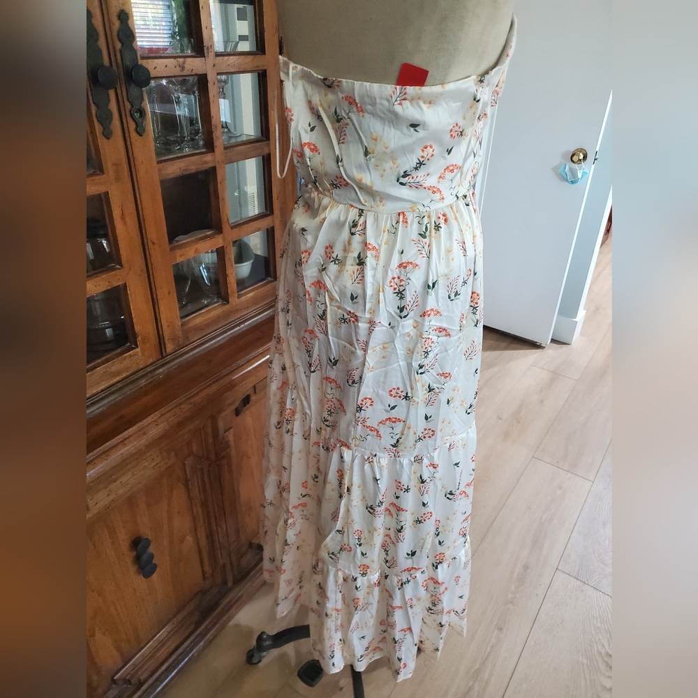Petal & Pup Cream Strapless Floral Maxi Dress - Picture 6 of 11